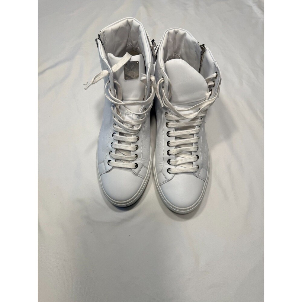 Size 8.5 - MCM Turnlock Embossed Logo High Gray - Picture 3 of 7